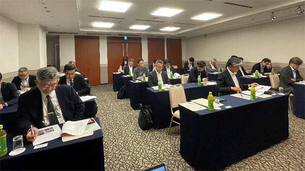 定例総会の様子